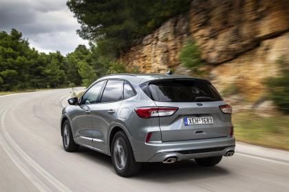 Ford Kuga Plug-in hybrid FWD 225Ps